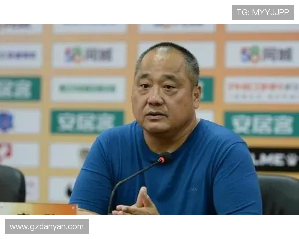 高压锅下的战略家：英超教练如何应对赛季关键期